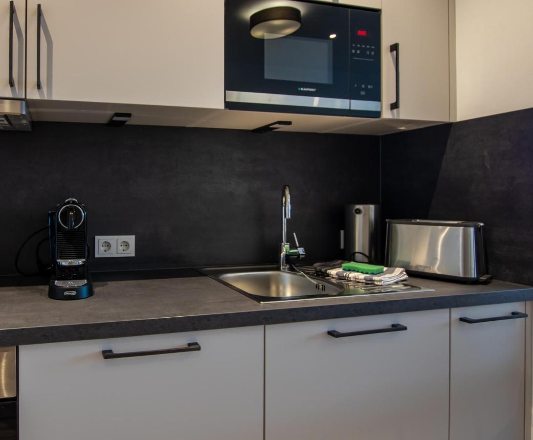 Livin63 Studio Apartments Hösbach Kültér fotó